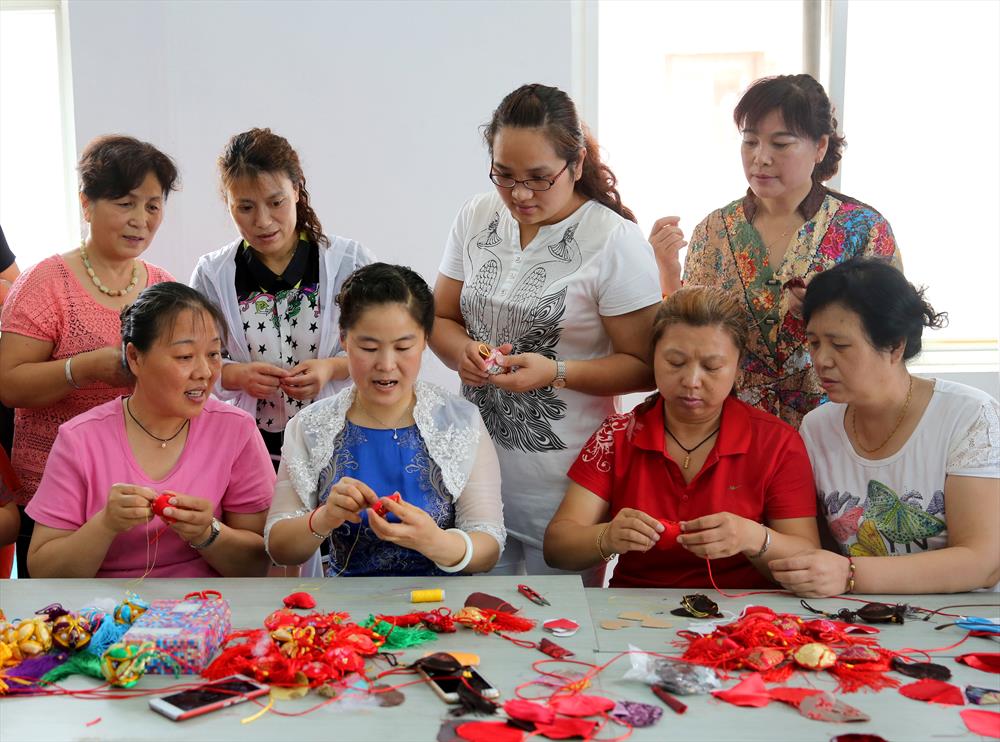 【慈善义工在行动】志愿服务点亮非遗传承之光