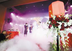 新人婚礼现场申请加入义工
