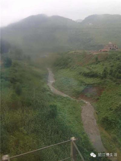 “西部支教行动”在路上